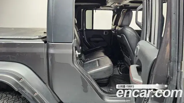 Jeep Gladiator 2021 — Photo 11/20