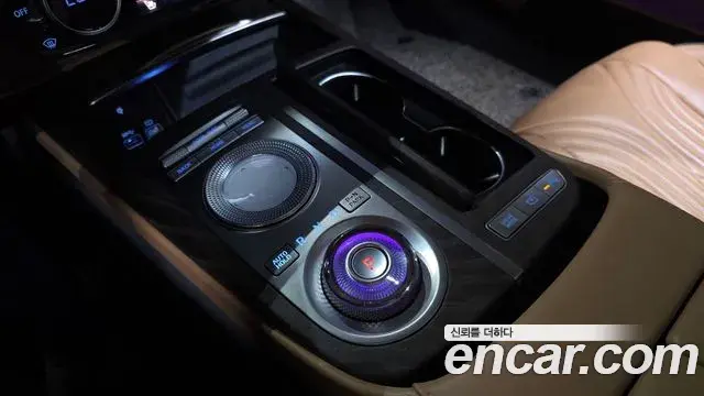 Genesis Electrified G80 2021 — Şəkil 7/20