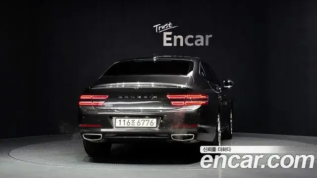 Genesis Electrified G80 2023 — Photo 4/20