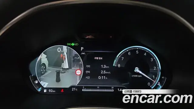 Genesis Electrified G80 2023 — Photo 8/20