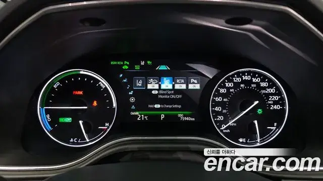 Toyota Avalon 2019 — ფოტო 8/20