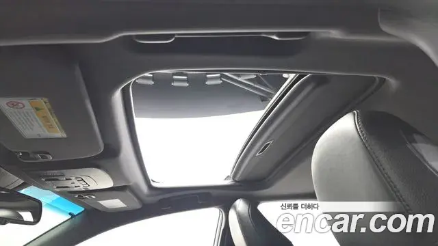 Toyota Avalon 2019 — ფოტო 16/20