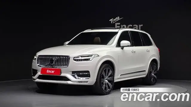 Volvo XC90 2023 — Photo 1/20