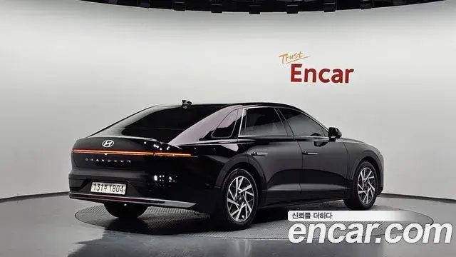 Hyundai Grandeur 2023 — Photo 2/20