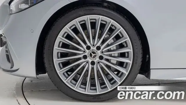 Mercedes-Benz C-Class 2024 — Şəkil 4/20