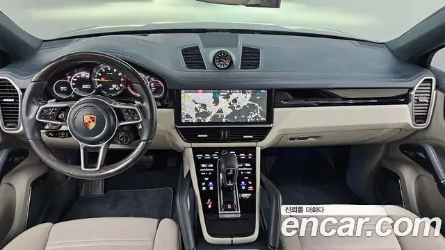 Porsche Cayenne 2020 — Photo 7/20