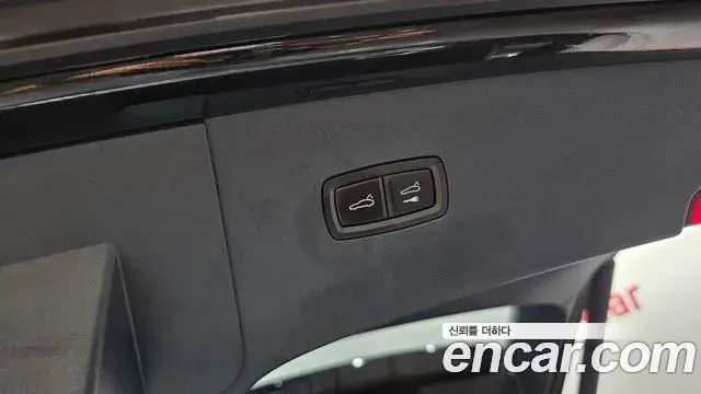 Porsche Cayenne 2020 — Photo 20/20
