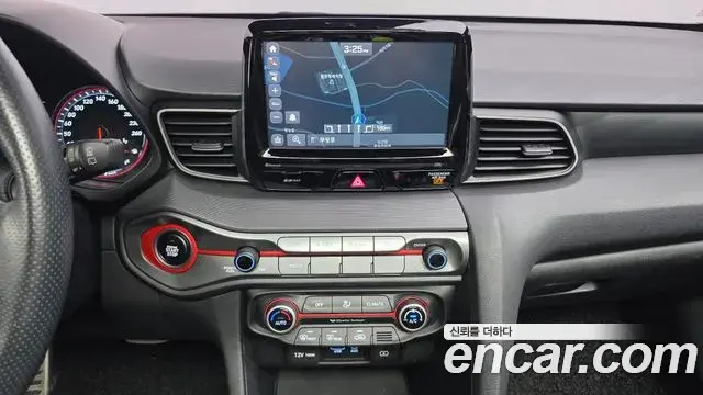 Hyundai Veloster 2018 — Şəkil 15/20