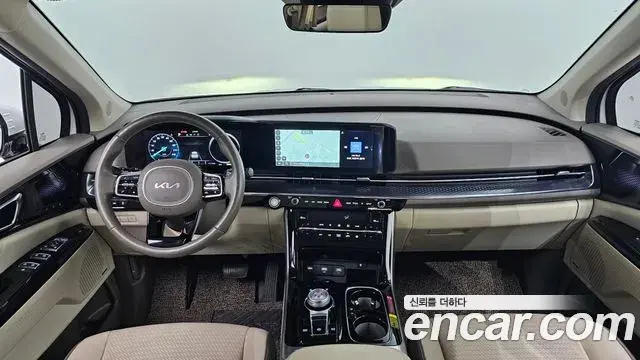 Kia Carnival 2022 — Photo 7/20