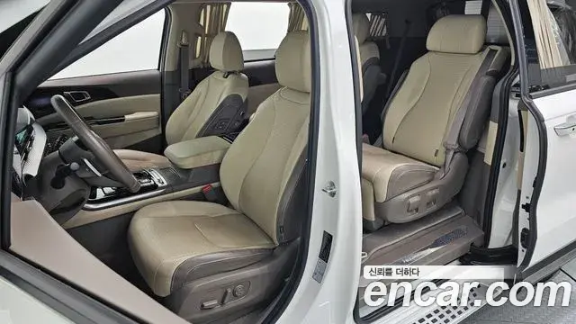 Kia Carnival 2022 — Photo 11/20