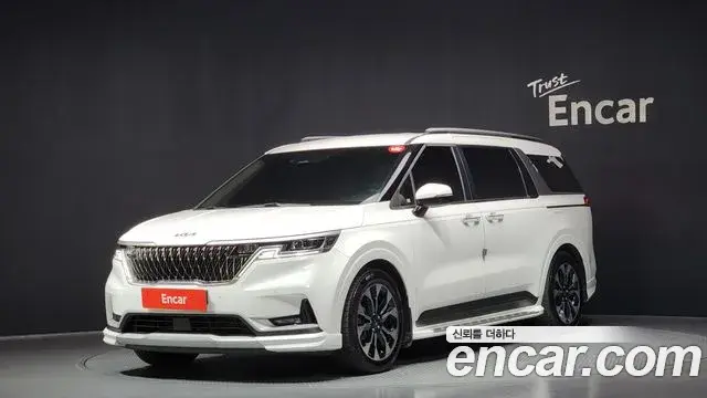Kia Carnival 2020 — Фото 1/20