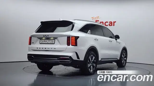 Kia Sorento 2021 — Photo 2/20