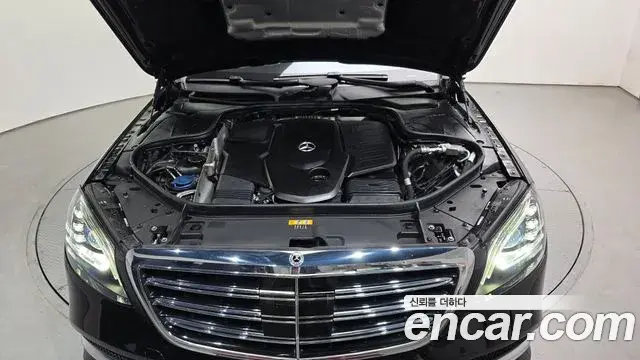 Mercedes-Benz S-Class 2019 — Фото 6/20