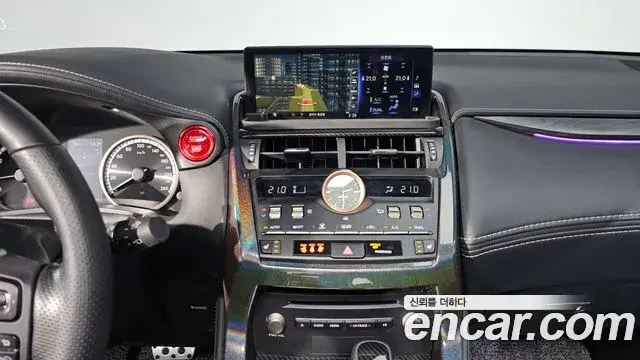 Lexus NX300 2020 — Photo 14/20