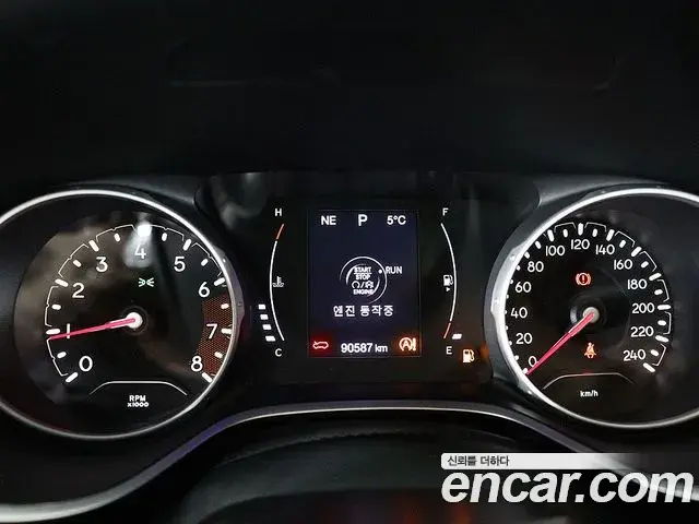 Jeep Compass 2019 — Şəkil 10/20