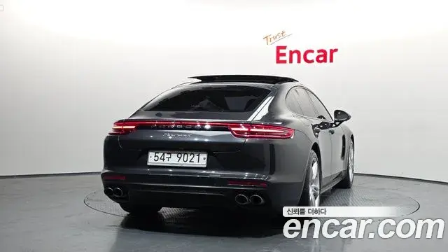 Porsche Panamera 2018 — Photo 4/20