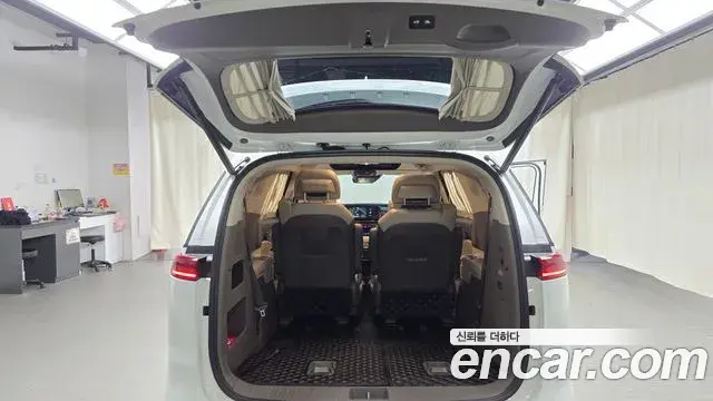 Kia Carnival 2021 — Photo 20/20
