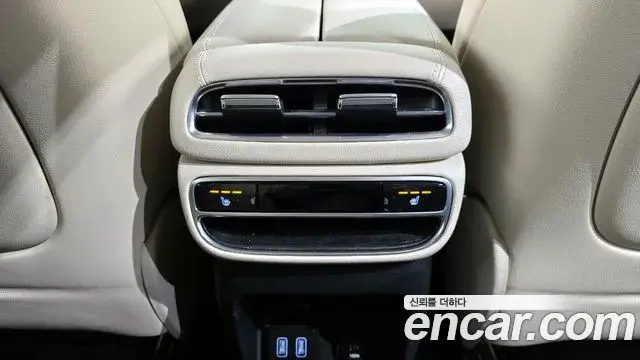 Genesis GV80 2020 — Photo 19/20