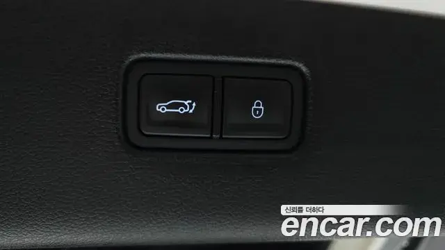 Genesis GV80 2023 — Photo 19/20