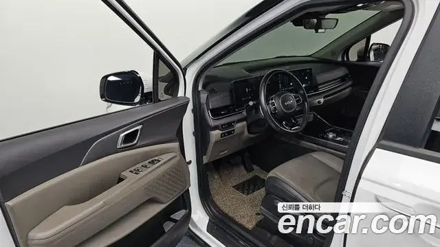 Kia Carnival 2024 — Photo 10/20