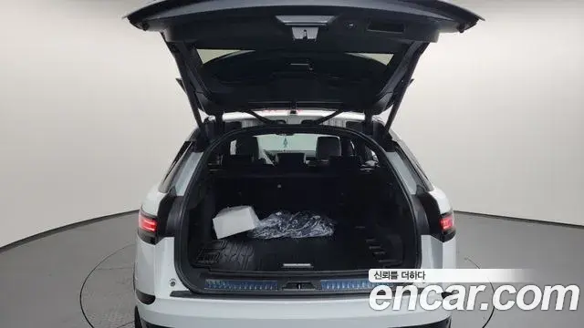Land Rover Range Rover Velar 2024 — Photo 20/20