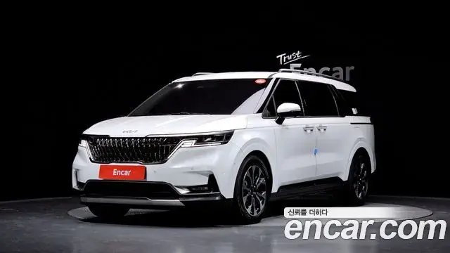 Kia Carnival 2022 — Photo 1/20
