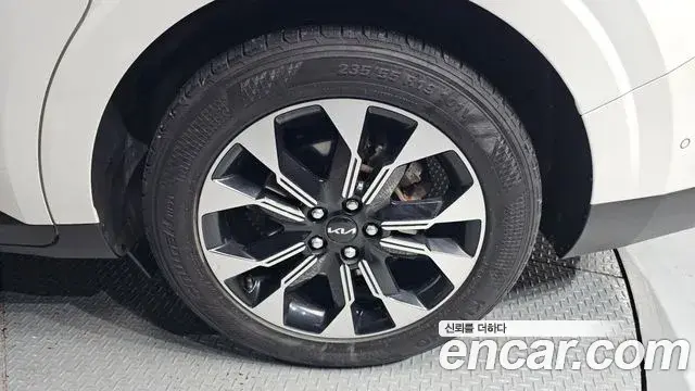 Kia Carnival 2022 — Photo 5/20