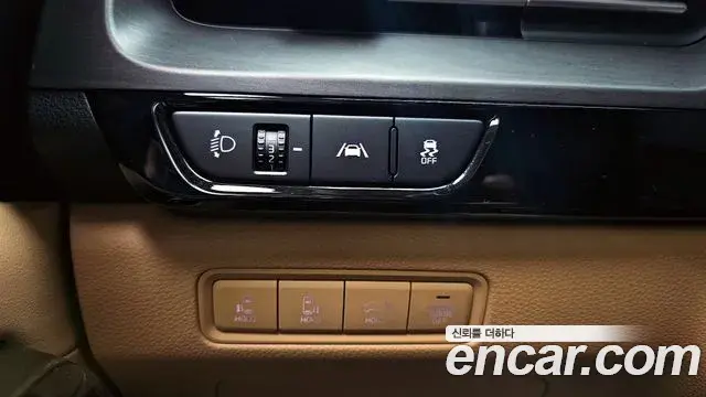 Kia Carnival 2021 — Photo 16/20