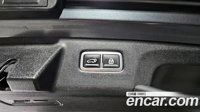 Kia Sorento 2021 — Photo 18/20
