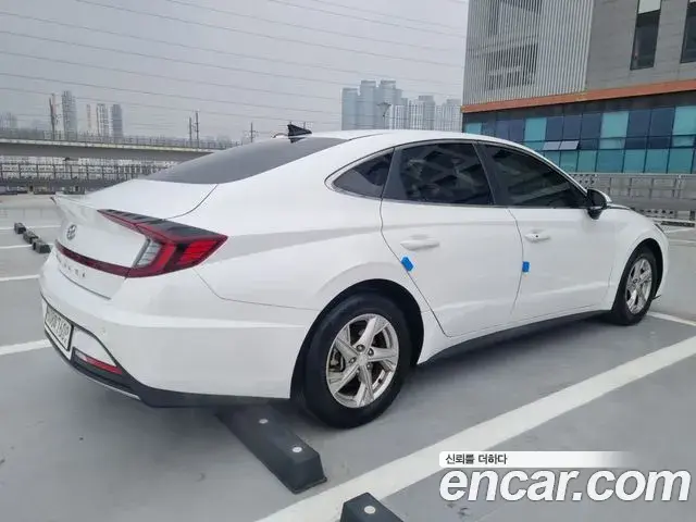 Hyundai Sonata Hybrid 2020 — ფოტო 15/20