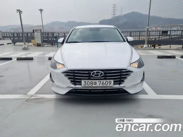 Hyundai Sonata Hybrid 2020 — ფოტო 18/20