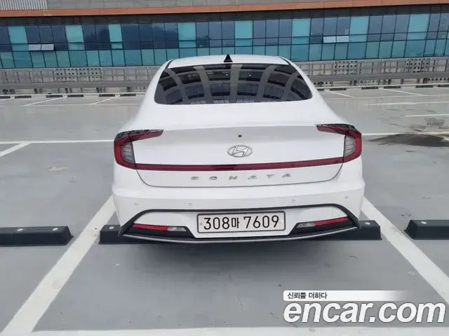 Hyundai Sonata Hybrid 2020 — ფოტო 16/20
