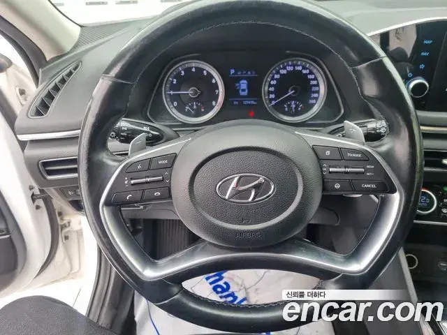 Hyundai Sonata Hybrid 2020 — ფოტო 8/20