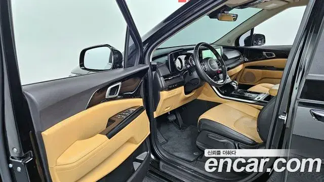 Kia Carnival 2022 — Фото 9/20