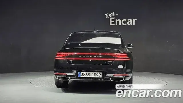 Genesis G90 2022 — Photo 4/20