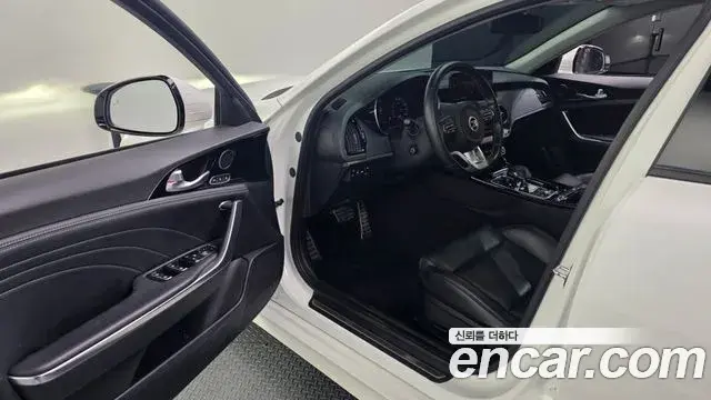 Kia Stinger 2021 — Photo 10/20