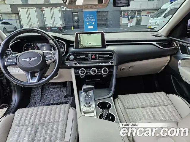 Genesis G70 2018 — Photo 1/18