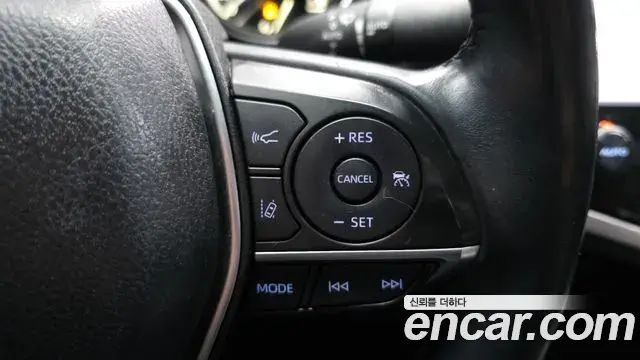 Toyota Camry 2019 — Şəkil 2/20