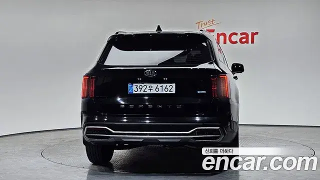 Kia Sorento 2021 — Şəkil 17/20