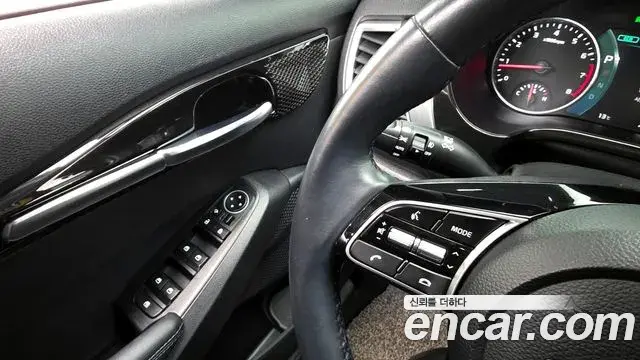 Kia Seltos 2022 — Photo 4/20