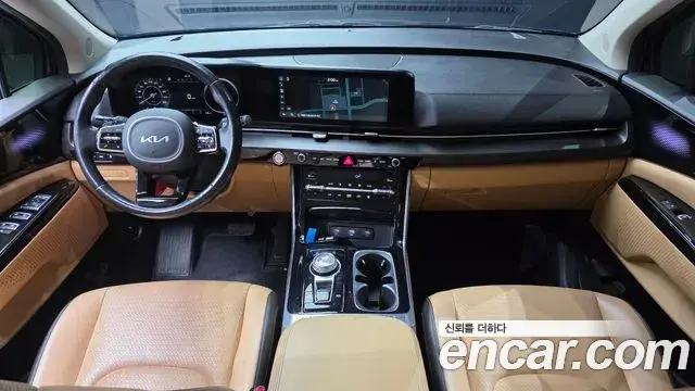 Kia Carnival 2022 — ფოტო 7/20