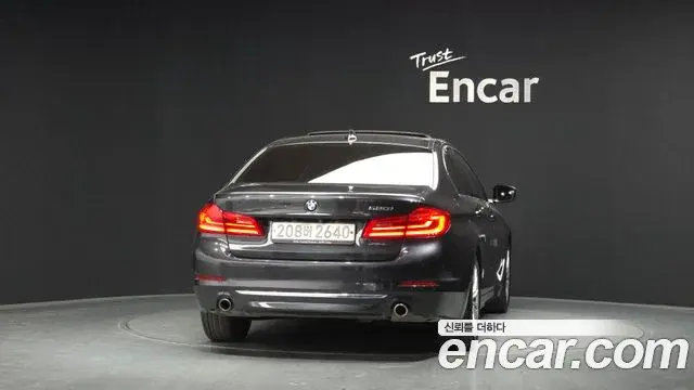 BMW 5 Series 2019 — Photo 20/20