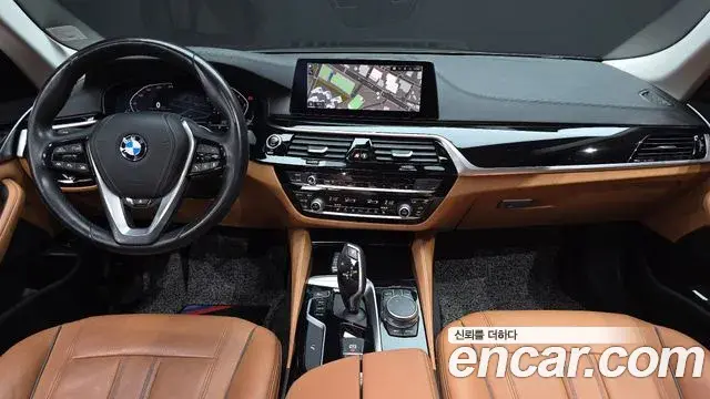 BMW 5 Series 2019 — Photo 4/20