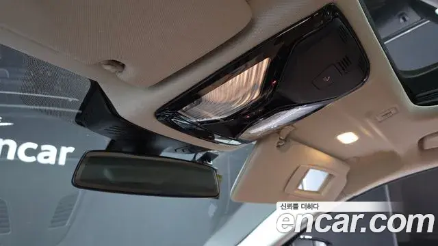 BMW 5 Series 2019 — Photo 17/20
