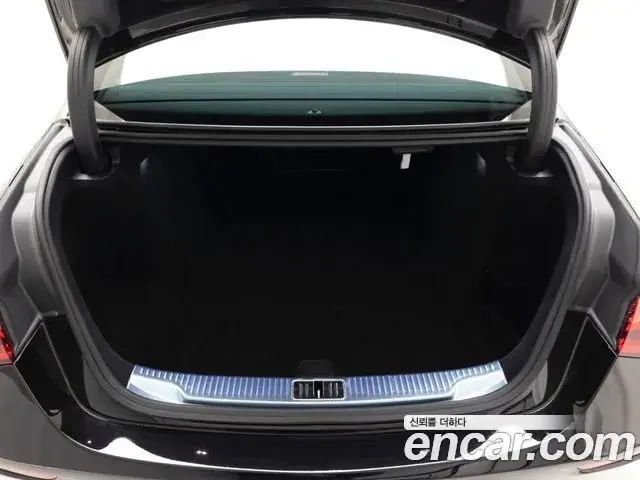 Mercedes-Benz S-Class, 2025