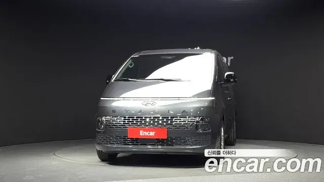 Hyundai Staria 2022 — Photo 3/20