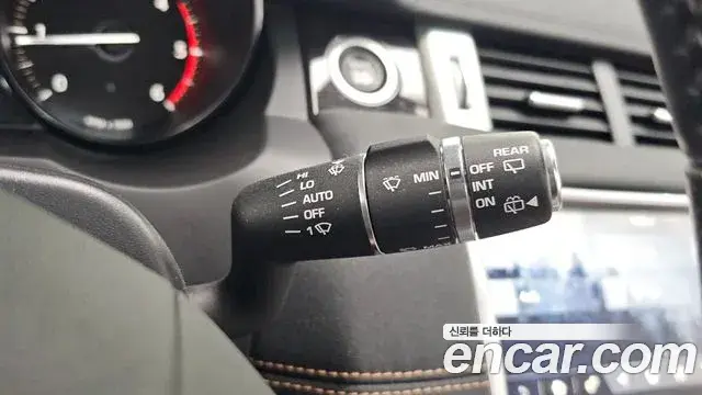 Land Rover Range Rover Evoque 2019 — ფოტო 30/35