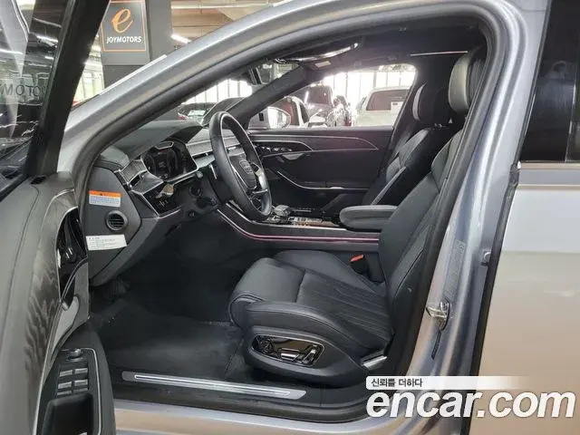 Audi A8 2023 — Photo 9/20