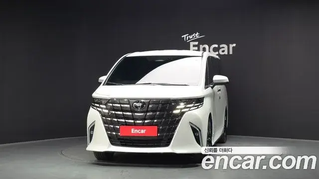 Toyota Alphard 2025 — Photo 3/20