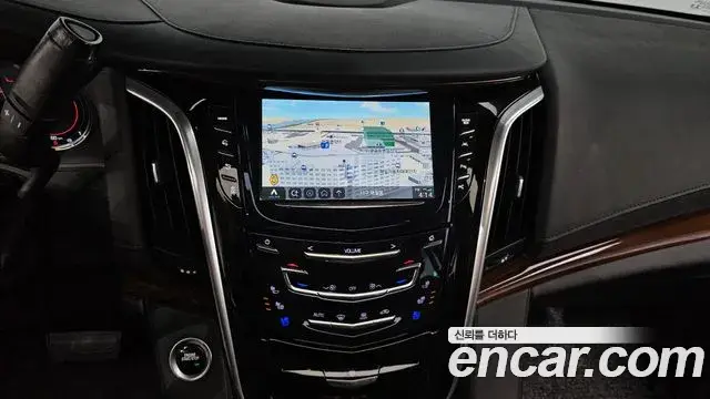 Cadillac Escalade 2020 — Photo 14/20